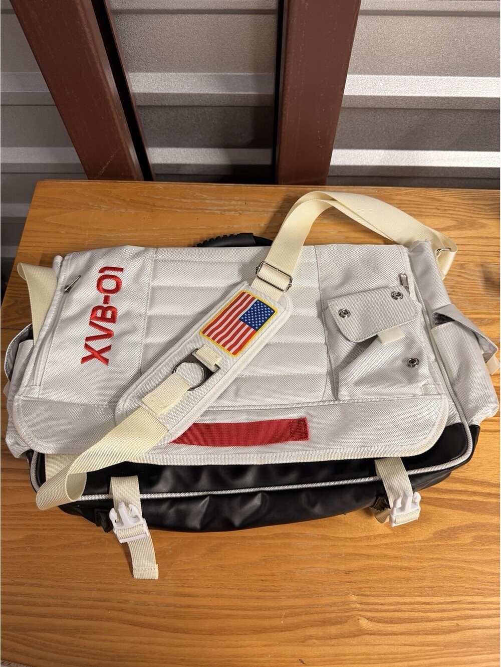 ThinkGeek 2013 Space Odyssey Crossbody Messenger Laptop Bag White USA Flag *